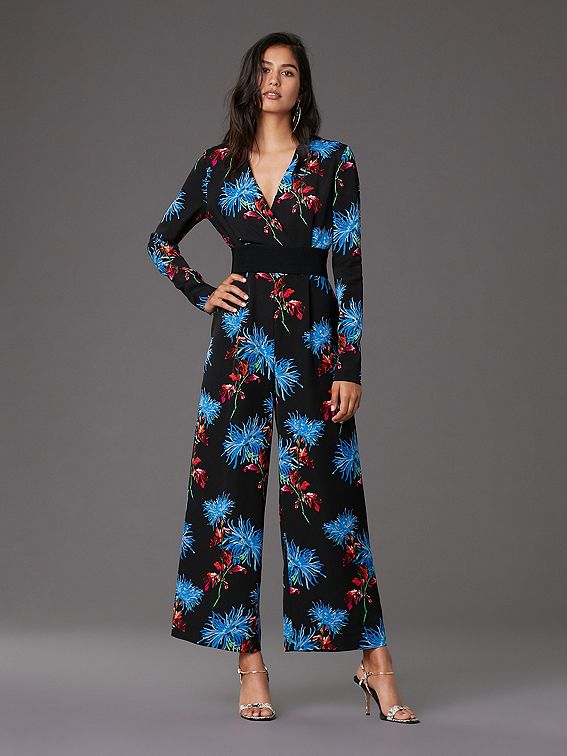 Your Favorite Diane von Furstenberg Wrap Dresses Are Up to 50 Percent Off -  DVF Fale